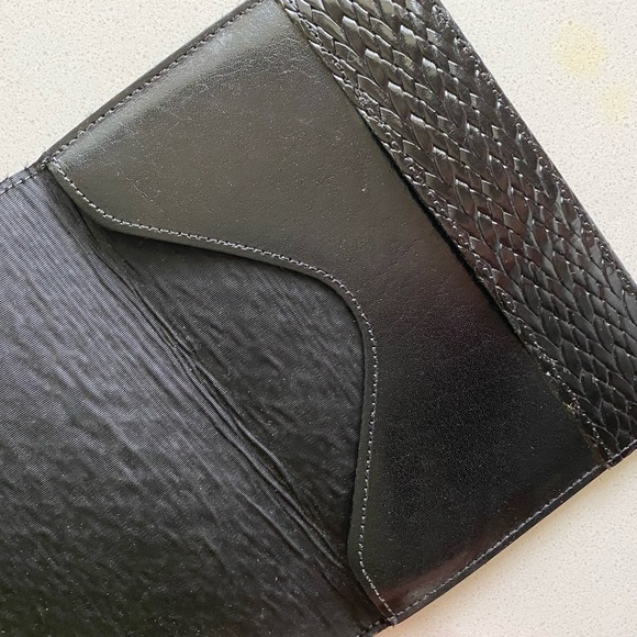 Vintage braided wallet. - Picture 4 of 4